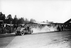 1906_French_Grand_Prix_Szisz.jpg